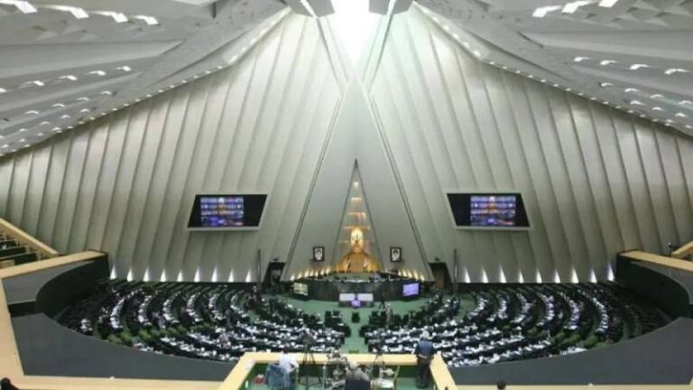 iran-parlamentosu-uluslararasi-atom-enerjisi-ajansi-ile-is-birligini-askiya-almayi-ongoren-yasayi-onayladi-cPrKaVHW.jpg