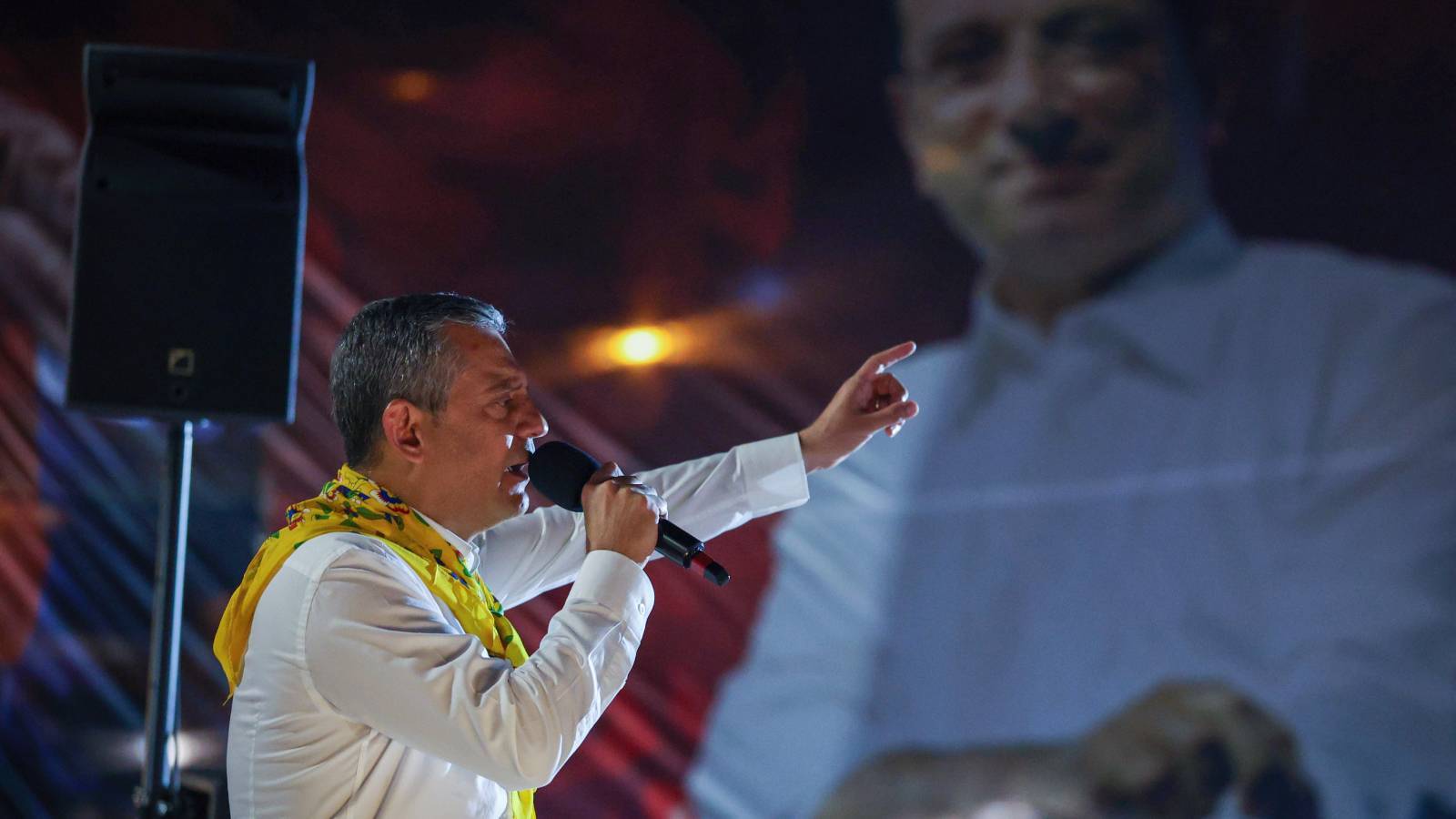 ozgur-ozel-kirsehirde-tarihe-yillarca-iktidar-kalmis-birisi-olarak-gecmek-varken-darbeci-olarak-gec-gecmenin-sonu-tayyip-istifa-sloganidir-iste-vsBB8GzC.jpg
